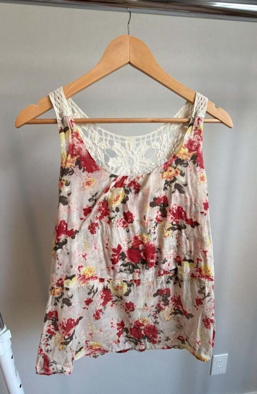 rue21 Floral Print Peplum Tank Top with Crochet Racerback